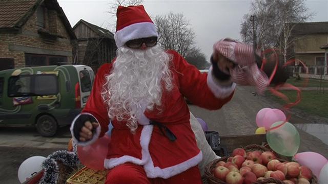 Božić Bata obišao decu u Crepaji
