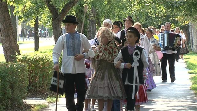 Dečija svadba čuva tradiciju Slovaka