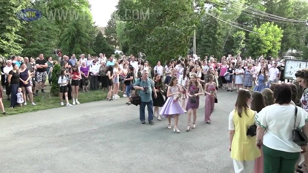 Na maturitnom večierku padinskí ôsmaci