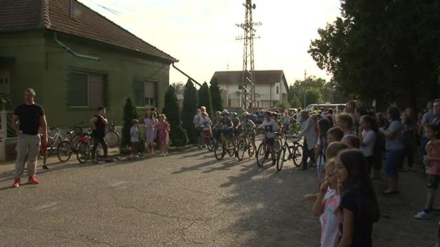 Školsko takmičenje u biciklizmu u Kovačici